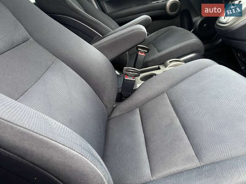 Внедорожник / Кроссовер Honda CR-V 2011 в Ахтырке фото 45 Внедорожник / Кроссовер Honda CR-V 2011 в Ахтырке