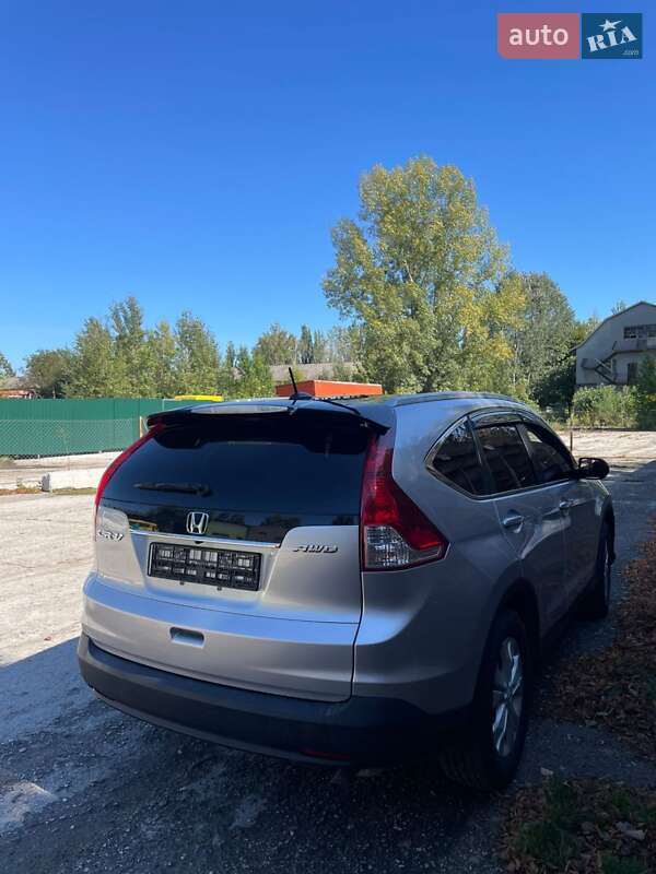 Внедорожник / Кроссовер Honda CR-V 2013 в Черновцах