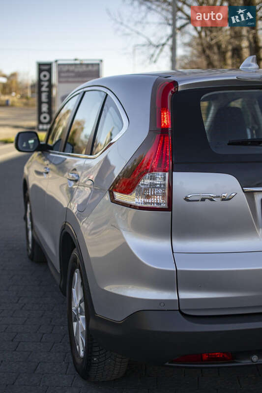 Позашляховик / Кросовер Honda CR-V 2014 в Гайсину