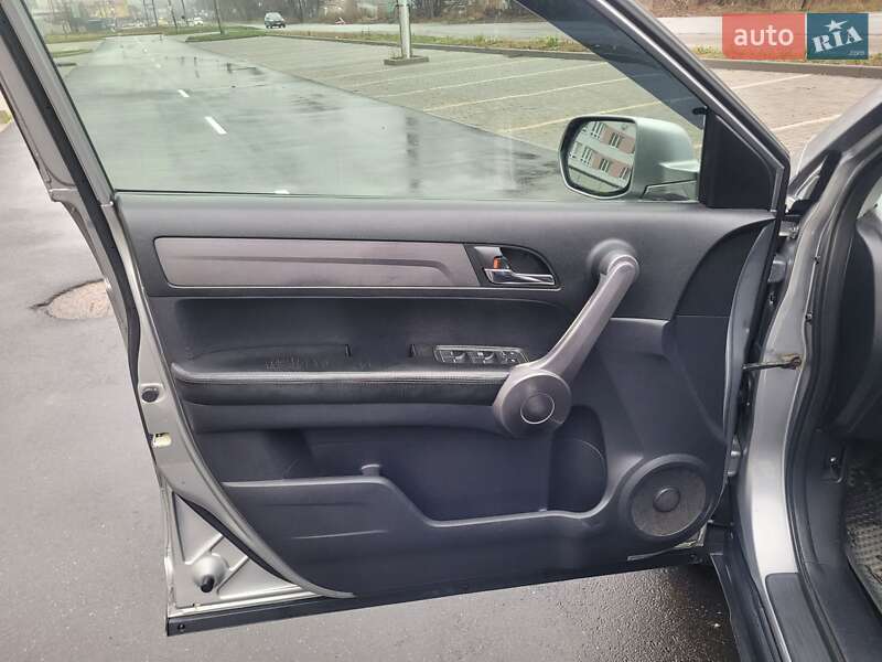 Внедорожник / Кроссовер Honda CR-V 2008 в Виннице