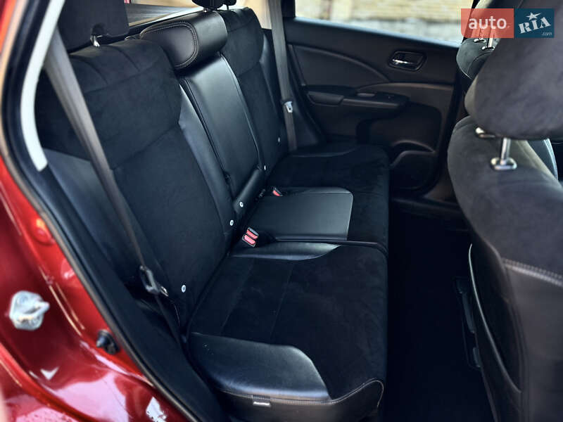 Внедорожник / Кроссовер Honda CR-V 2015 в Радивилове