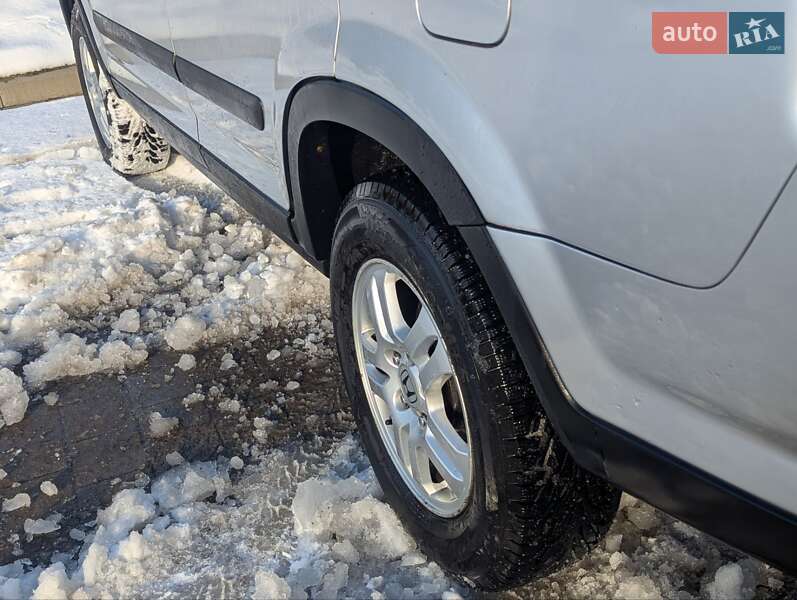 Внедорожник / Кроссовер Honda CR-V 2003 в Трускавце