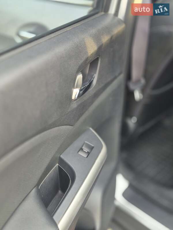 Позашляховик / Кросовер Honda CR-V 2017 в Києві фото 14 Позашляховик / Кросовер Honda CR-V 2017 в Києві