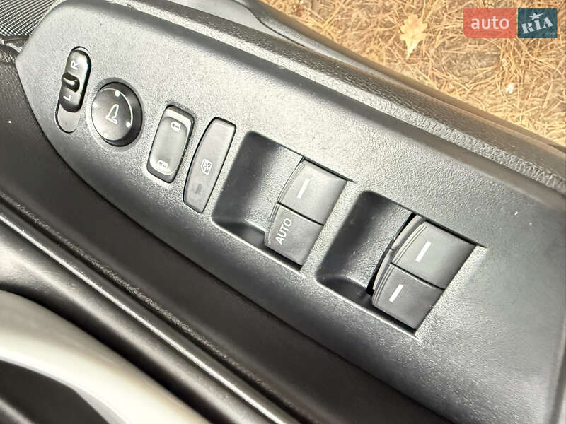 Позашляховик / Кросовер Honda CR-V 2017 в Чернігові фото 19 Позашляховик / Кросовер Honda CR-V 2017 в Чернігові