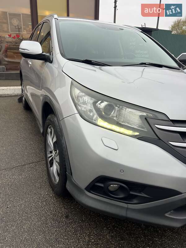Внедорожник / Кроссовер Honda CR-V 2014 в Киеве