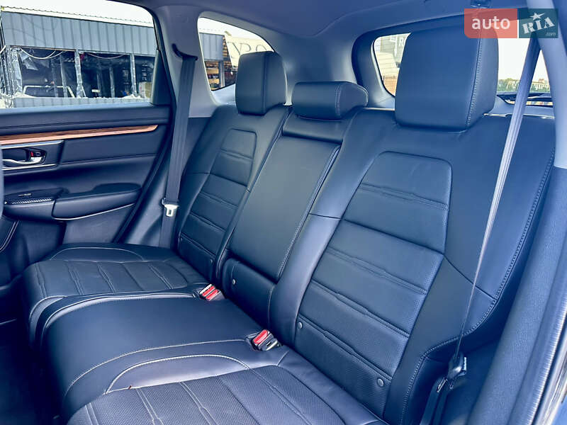 Позашляховик / Кросовер Honda CR-V 2018 в Києві