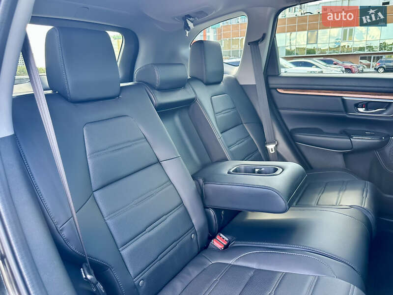 Позашляховик / Кросовер Honda CR-V 2018 в Києві