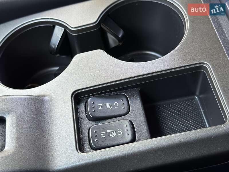 Позашляховик / Кросовер Honda CR-V 2008 в Дрогобичі