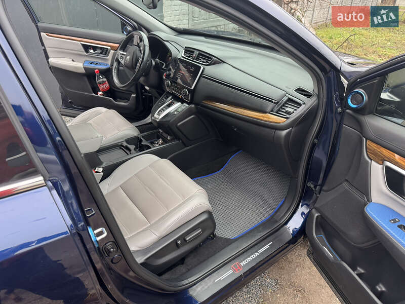 Внедорожник / Кроссовер Honda CR-V 2021 в Киеве