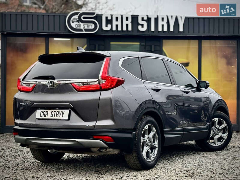 Позашляховик / Кросовер Honda CR-V 2017 в Стрию