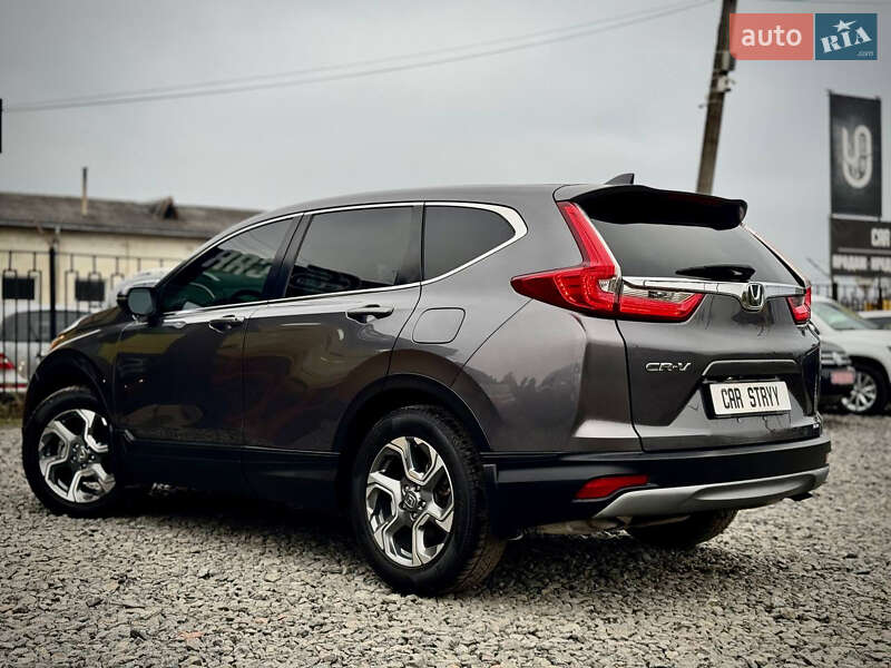 Позашляховик / Кросовер Honda CR-V 2017 в Стрию