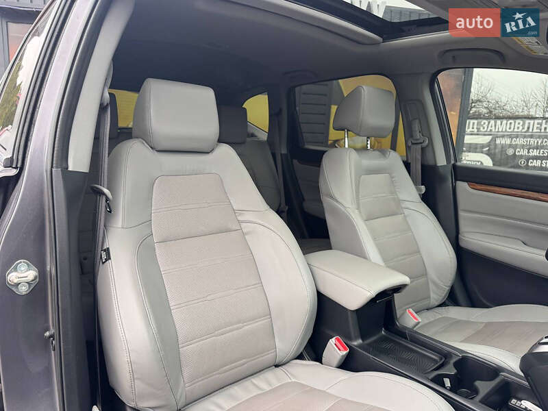 Позашляховик / Кросовер Honda CR-V 2017 в Стрию
