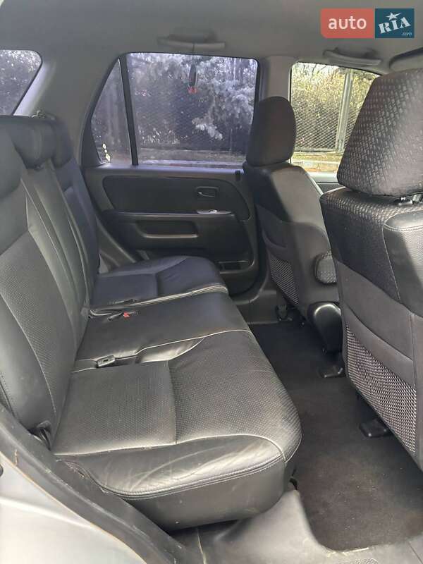 Внедорожник / Кроссовер Honda CR-V 2002 в Харькове