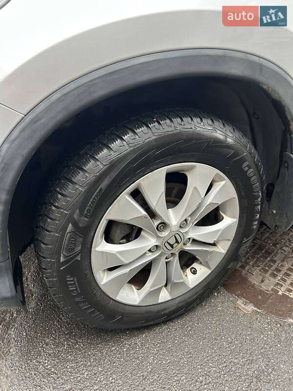 Позашляховик / Кросовер Honda CR-V 2013 в Дніпрі