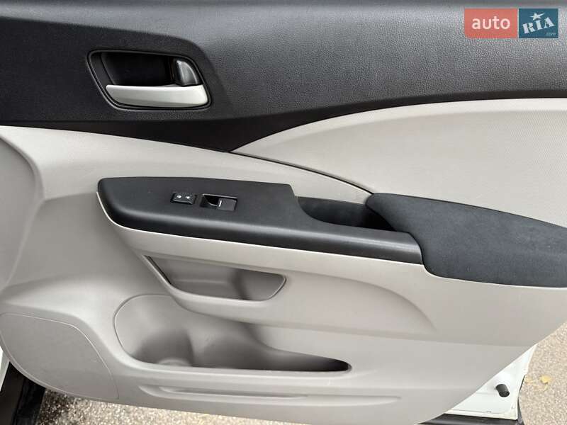 Внедорожник / Кроссовер Honda CR-V 2015 в Киеве фото 40 Внедорожник / Кроссовер Honda CR-V 2015 в Киеве