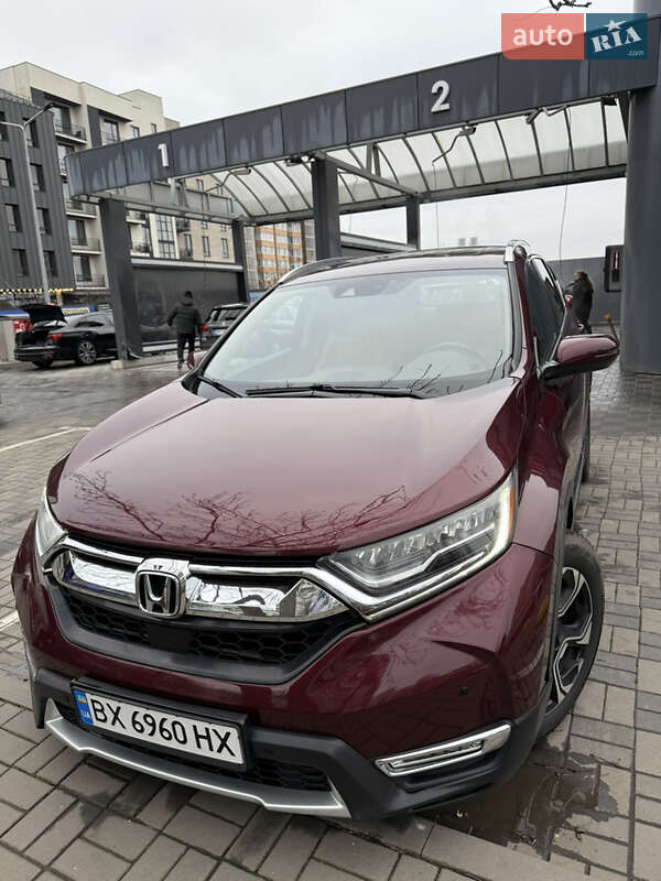 Внедорожник / Кроссовер Honda CR-V 2018 в Хмельницком