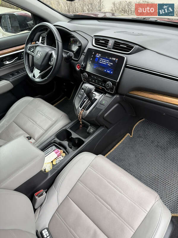 Внедорожник / Кроссовер Honda CR-V 2018 в Хмельницком