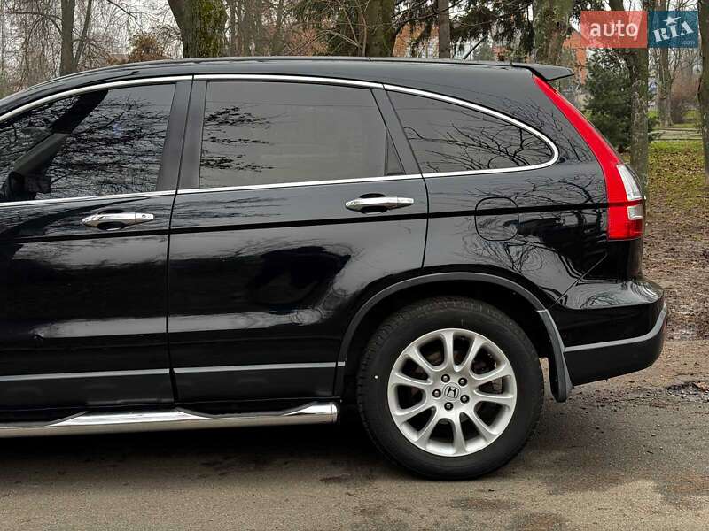 Позашляховик / Кросовер Honda CR-V 2008 в Києві