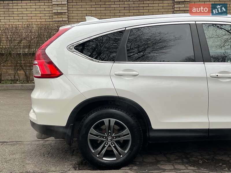 Позашляховик / Кросовер Honda CR-V 2016 в Києві