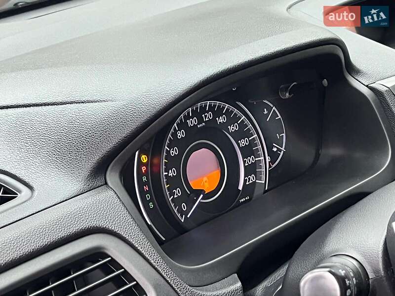 Позашляховик / Кросовер Honda CR-V 2016 в Києві