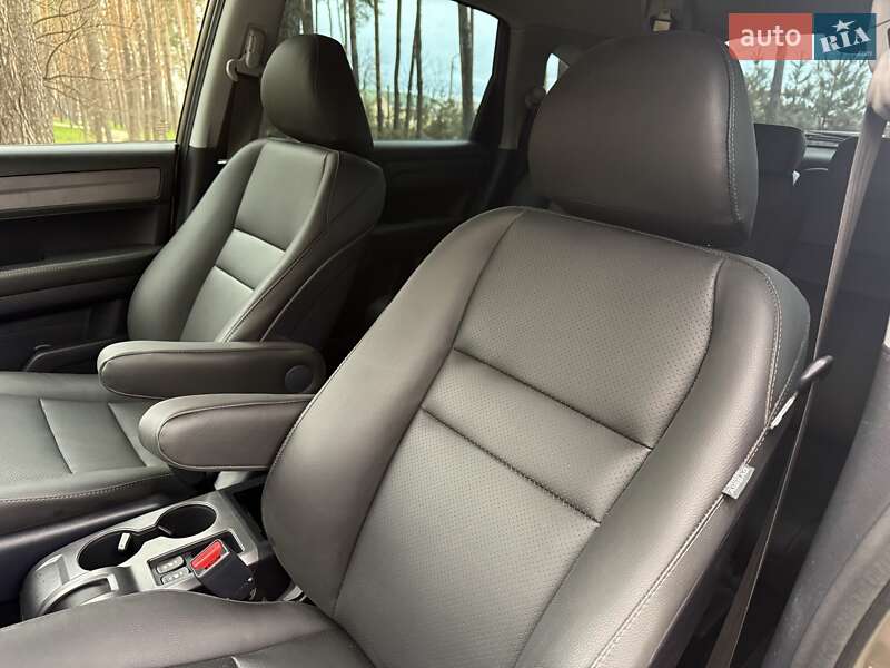Позашляховик / Кросовер Honda CR-V 2009 в Києві