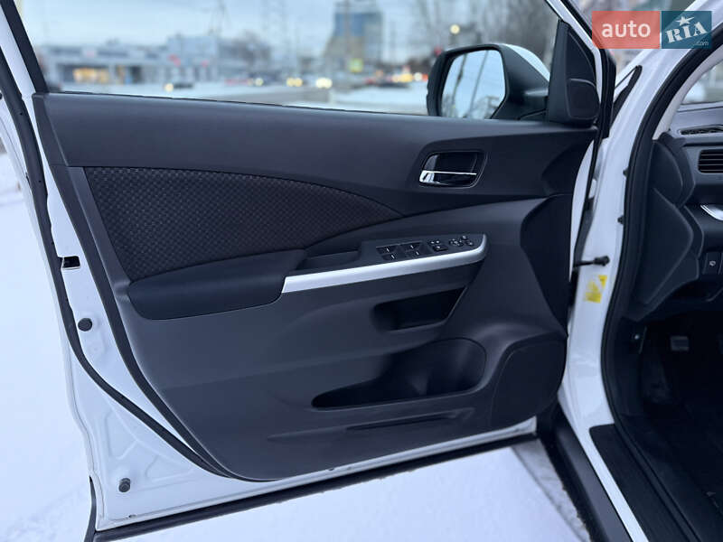 Позашляховик / Кросовер Honda CR-V 2016 в Дніпрі