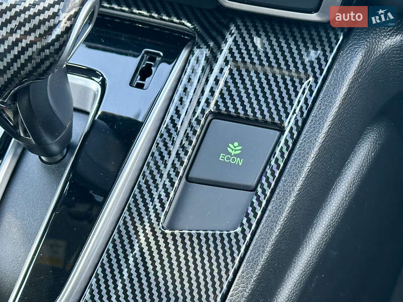 Позашляховик / Кросовер Honda CR-V 2018 в Києві