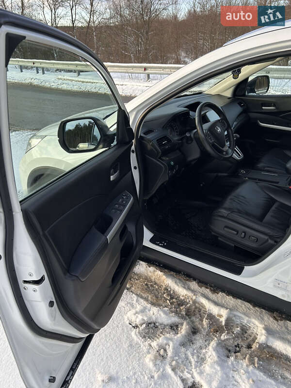 Внедорожник / Кроссовер Honda CR-V 2014 в Киеве