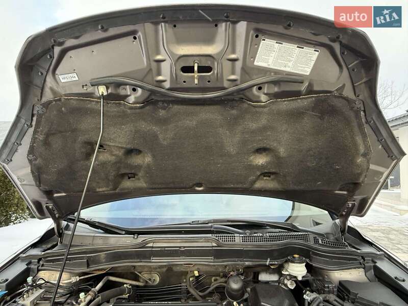 Внедорожник / Кроссовер Honda CR-V 2012 в Ивано-Франковске