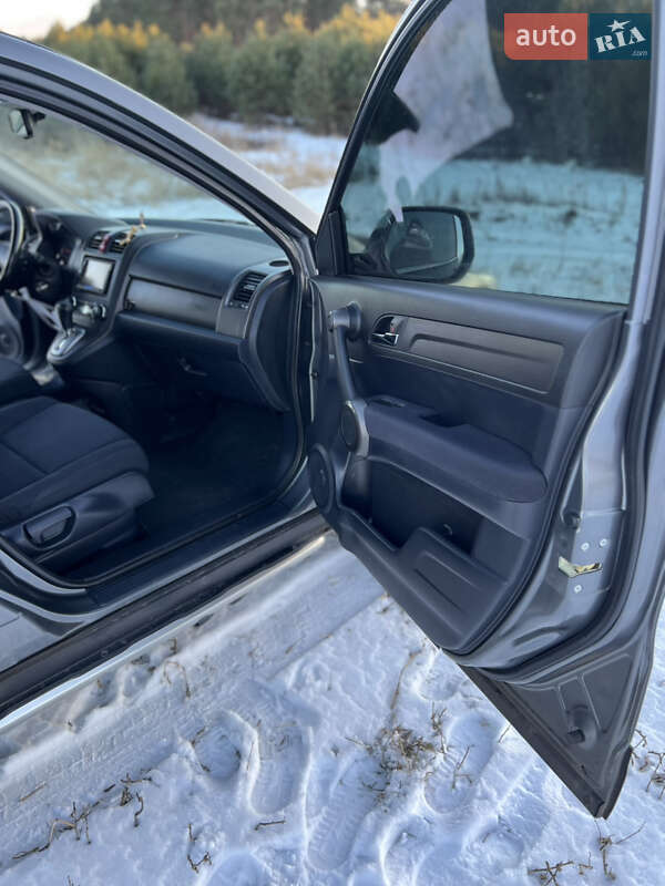 Внедорожник / Кроссовер Honda CR-V 2010 в Радивилове