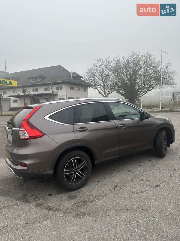 Позашляховик / Кросовер Honda CR-V 2016 в Городенці