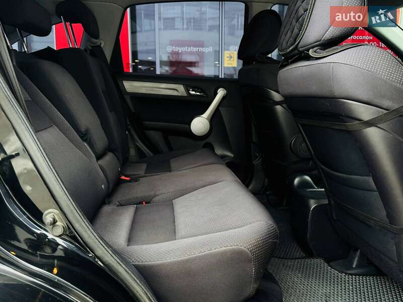Внедорожник / Кроссовер Honda CR-V 2007 в Тернополе