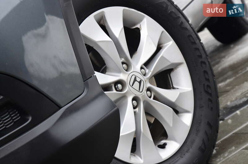 Внедорожник / Кроссовер Honda CR-V 2014 в Дрогобыче