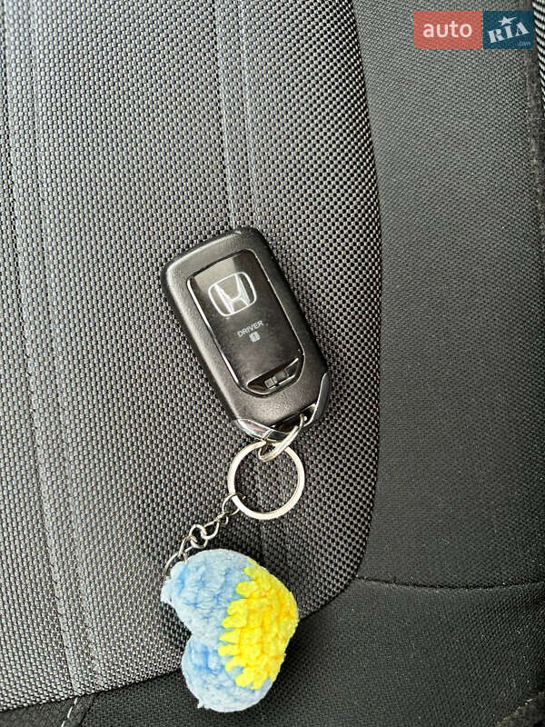 Внедорожник / Кроссовер Honda CR-V 2020 в Тернополе