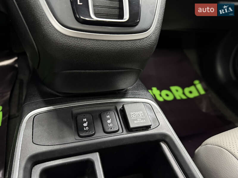 Внедорожник / Кроссовер Honda CR-V 2015 в Одессе фото 15 Внедорожник / Кроссовер Honda CR-V 2015 в Одессе