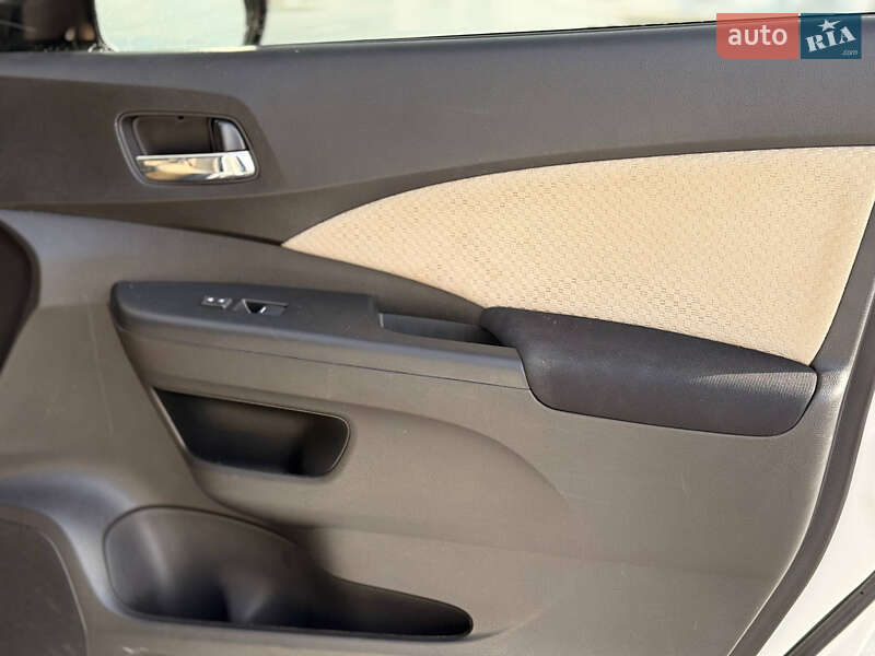 Внедорожник / Кроссовер Honda CR-V 2016 в Львове фото 17 Внедорожник / Кроссовер Honda CR-V 2016 в Львове