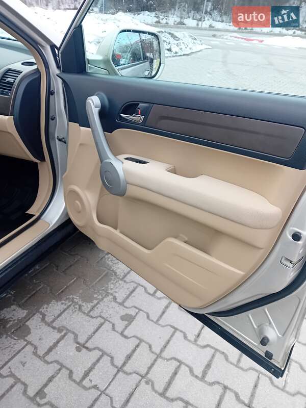 Внедорожник / Кроссовер Honda CR-V 2007 в Тернополе