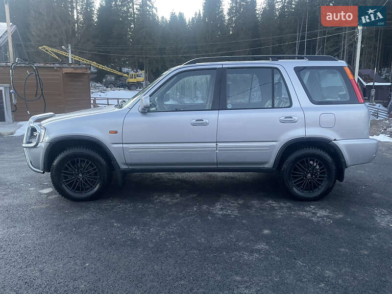 Внедорожник / Кроссовер Honda CR-V 2000 в Яремче