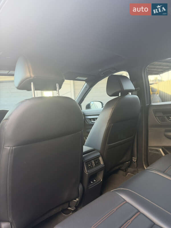 Внедорожник / Кроссовер Honda CR-V 2025 в Ровно