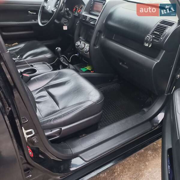 Внедорожник / Кроссовер Honda CR-V 2006 в Сумах