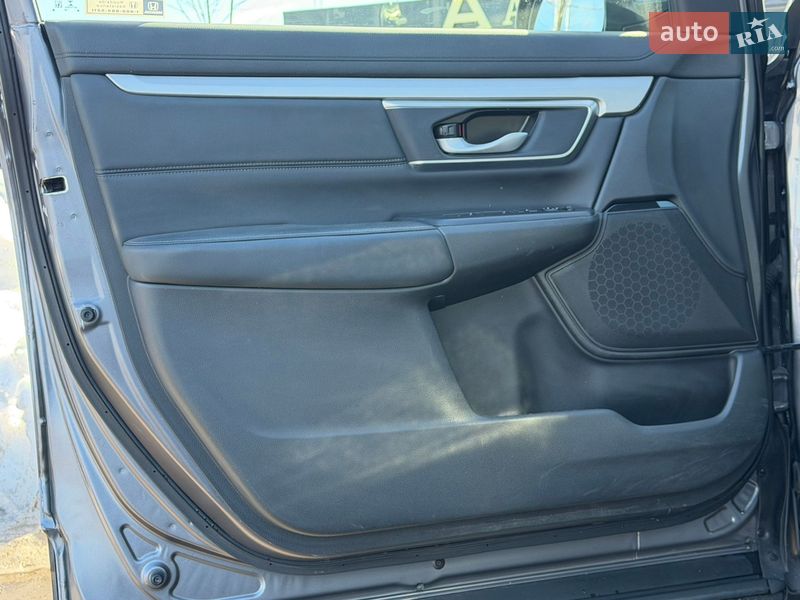 Внедорожник / Кроссовер Honda CR-V 2020 в Киеве