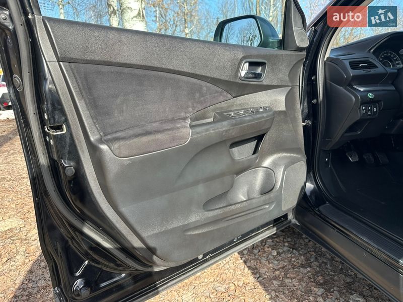 Внедорожник / Кроссовер Honda CR-V 2015 в Луцке