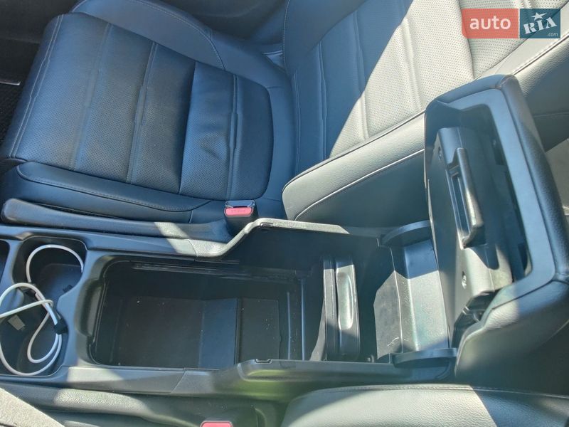 Внедорожник / Кроссовер Honda CR-V 2021 в Святопетровское