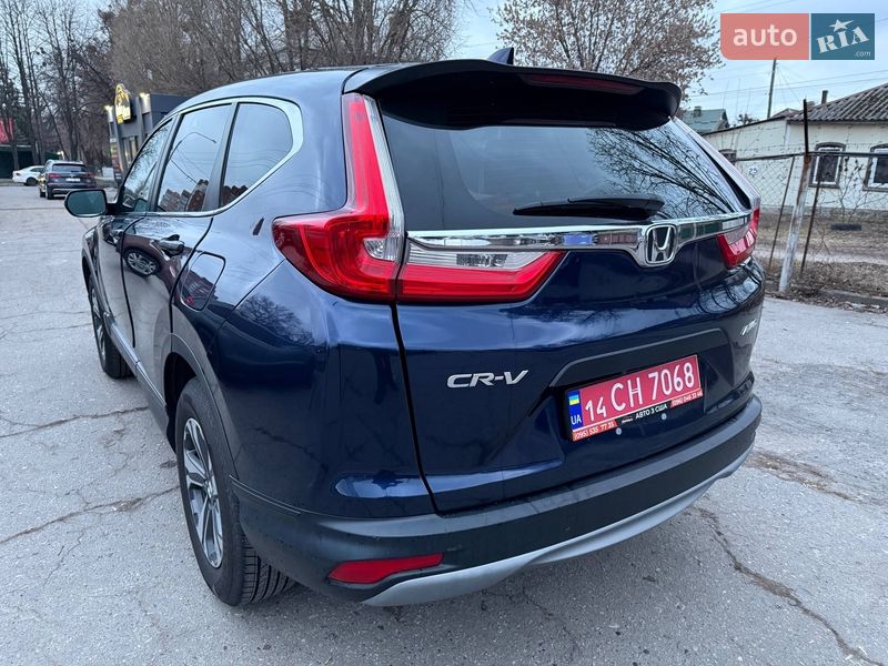 Внедорожник / Кроссовер Honda CR-V 2018 в Полтаве