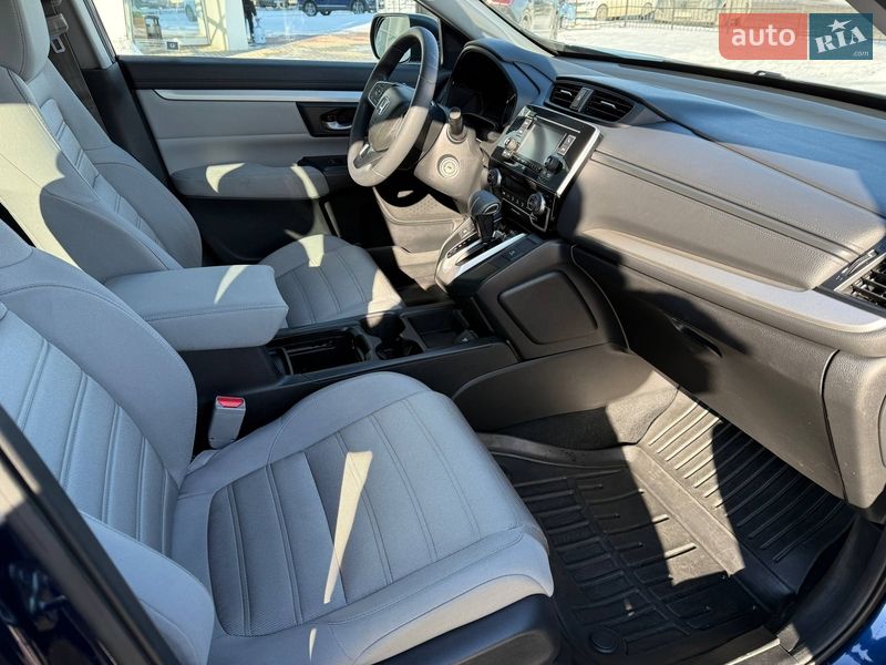 Внедорожник / Кроссовер Honda CR-V 2018 в Полтаве