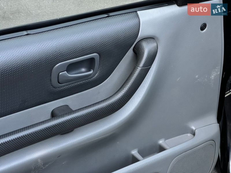 Внедорожник / Кроссовер Honda CR-V 1997 в Киеве