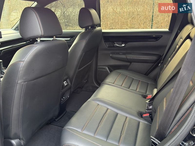 Внедорожник / Кроссовер Honda CR-V 2023 в Ровно