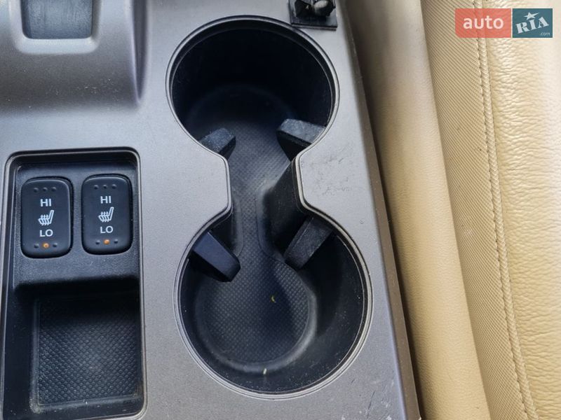 Внедорожник / Кроссовер Honda CR-V 2007 в Александровке (Краматорского района) фото 6 Внедорожник / Кроссовер Honda CR-V 2007 в Александровке (Краматорского района)