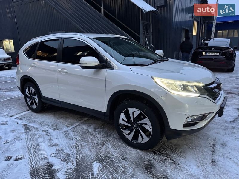 Внедорожник / Кроссовер Honda CR-V 2015 в Харькове
