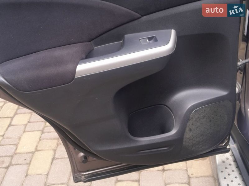 Внедорожник / Кроссовер Honda CR-V 2013 в Харькове